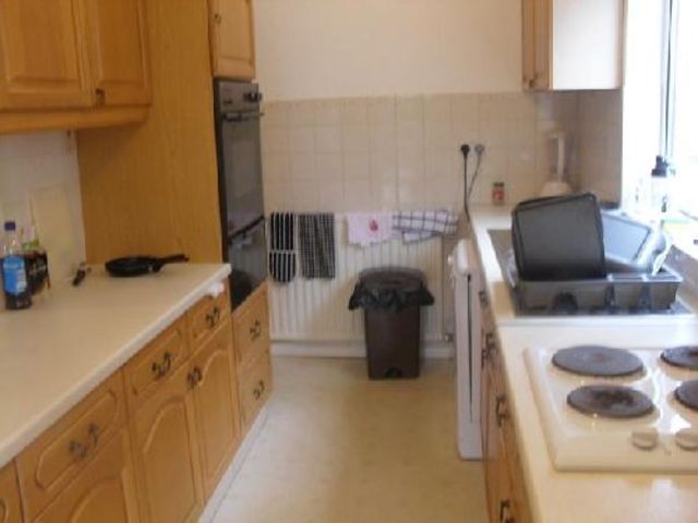 Image of 4 bedroom House Share to rent in Toronto Road Horfield Bristol BS7 at Horfield Bristol Horfield, BS7 0JR